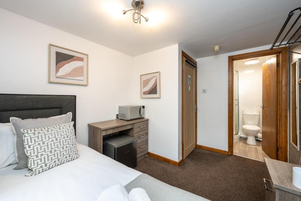 The New Lodge Pontardawe Eksteriør bilde