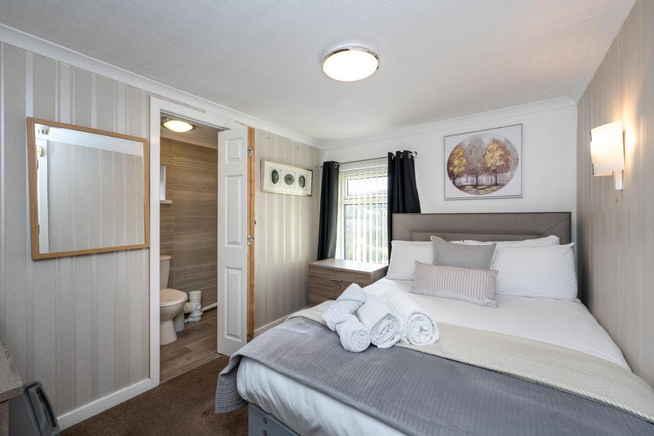The New Lodge Pontardawe Eksteriør bilde