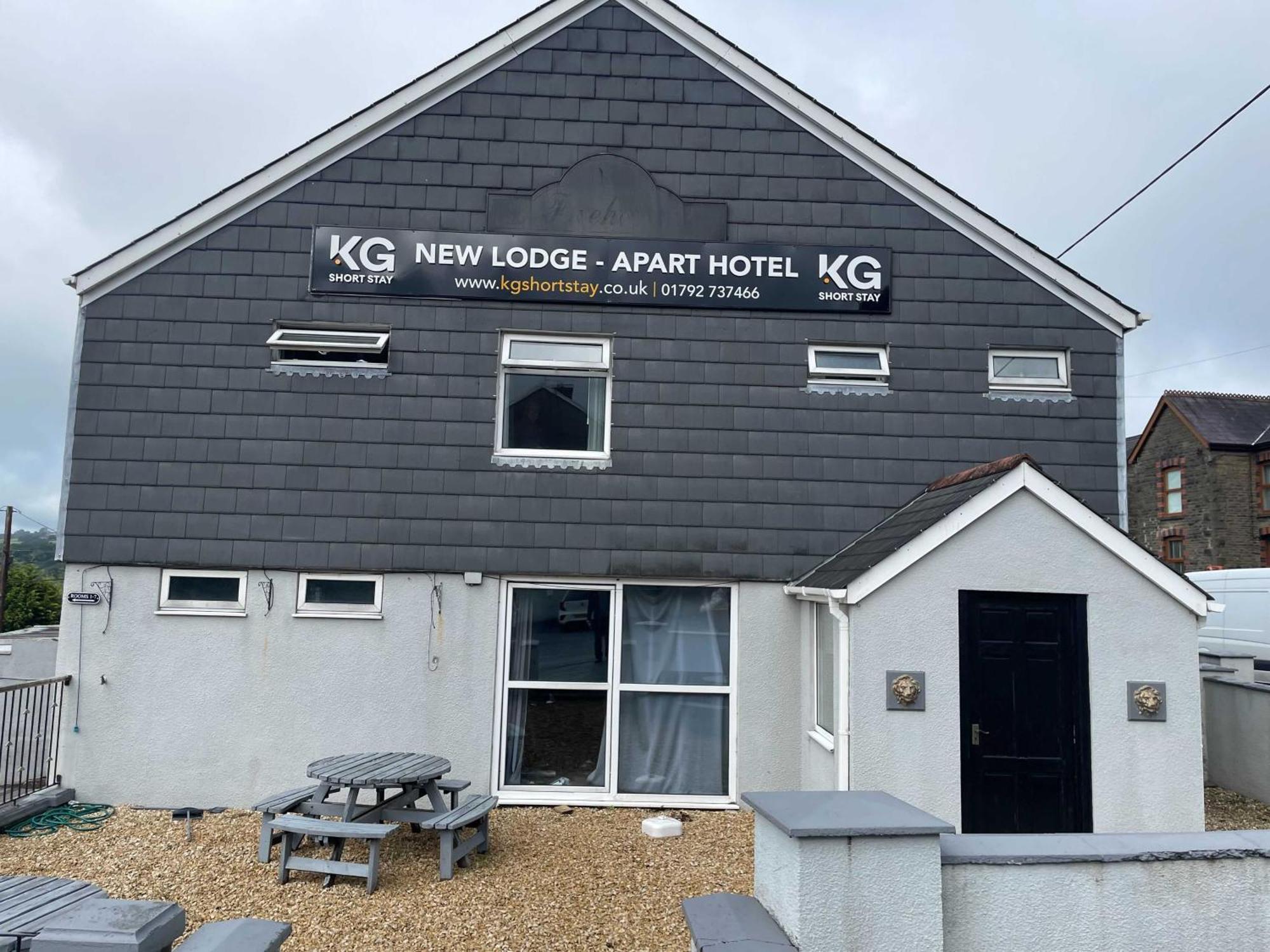 The New Lodge Pontardawe Eksteriør bilde